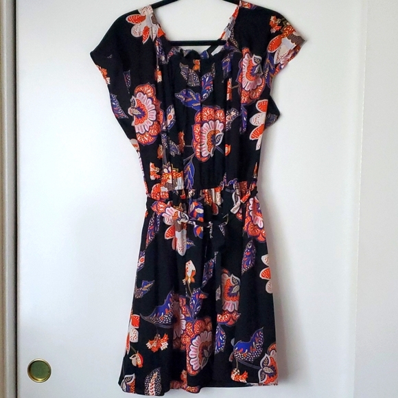LC Lauren Conrad Dresses & Skirts - Black Dress With Blue & Red Print